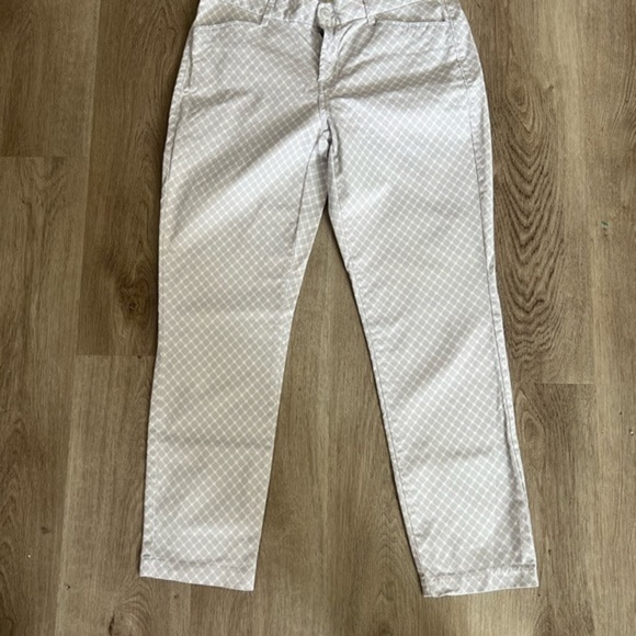 Gap Slim City Cropped Khakis - Picture 9 of 12